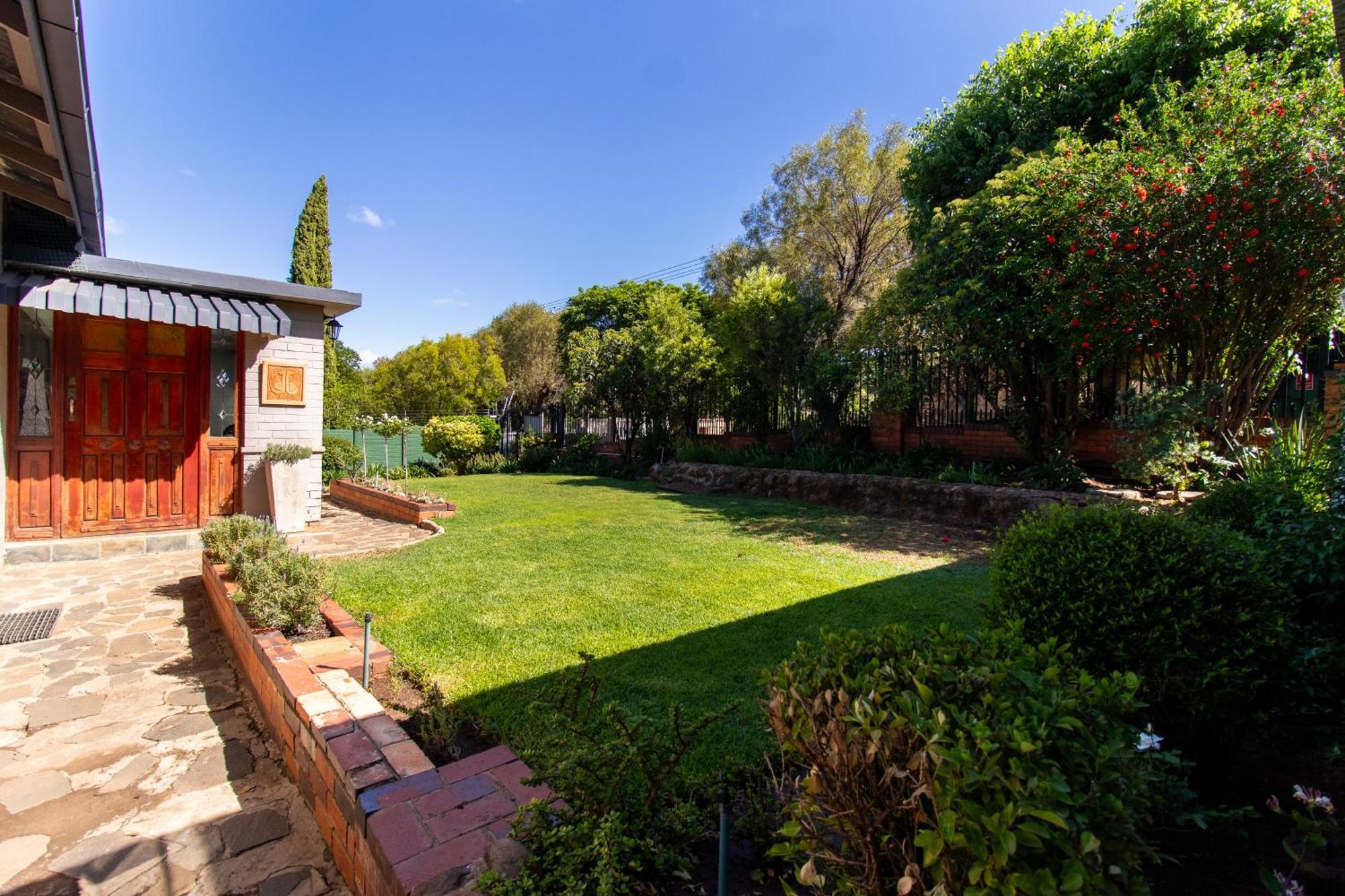 Glenmore Guesthouse Bloemfontein Ngoại thất bức ảnh
