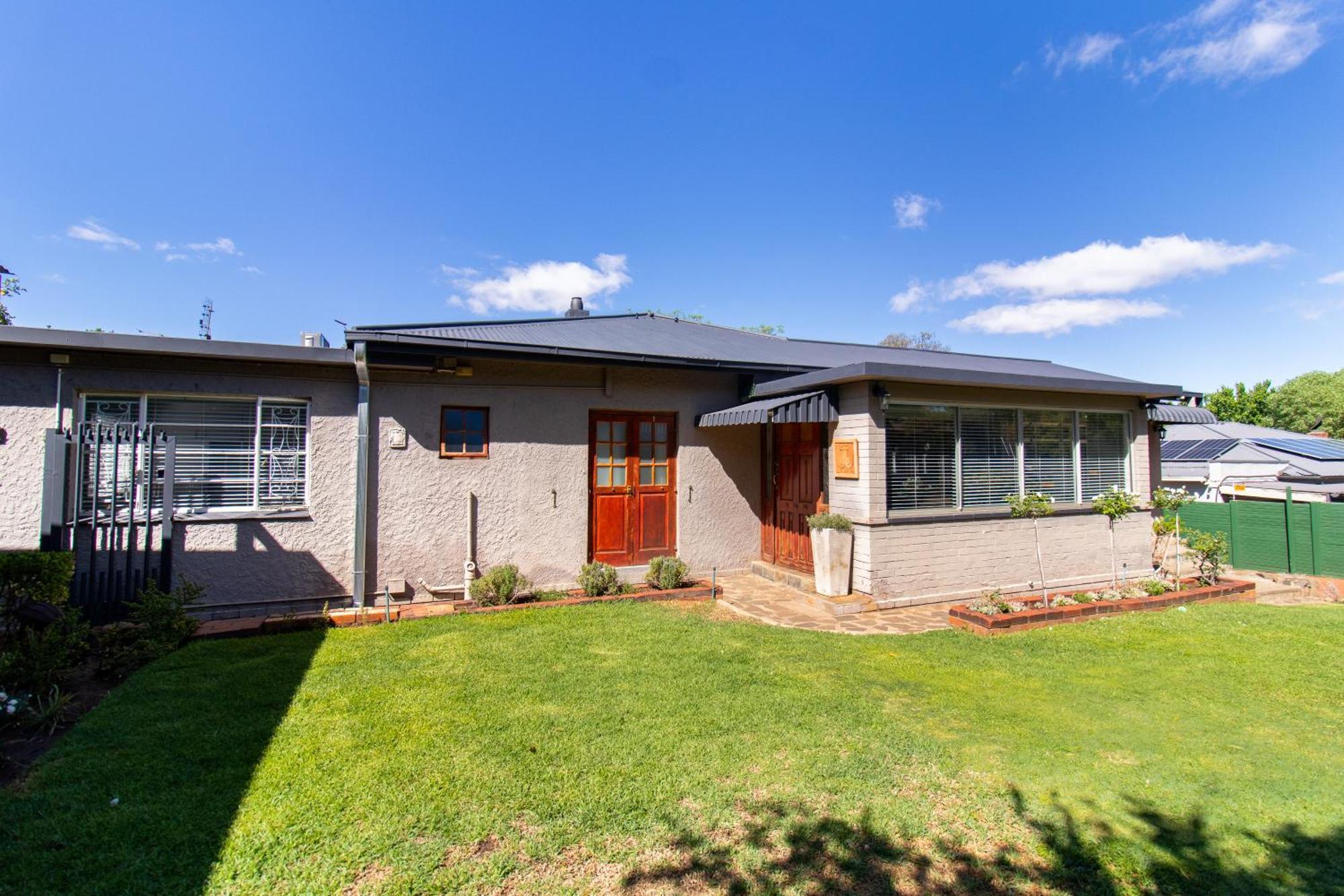 Glenmore Guesthouse Bloemfontein Ngoại thất bức ảnh